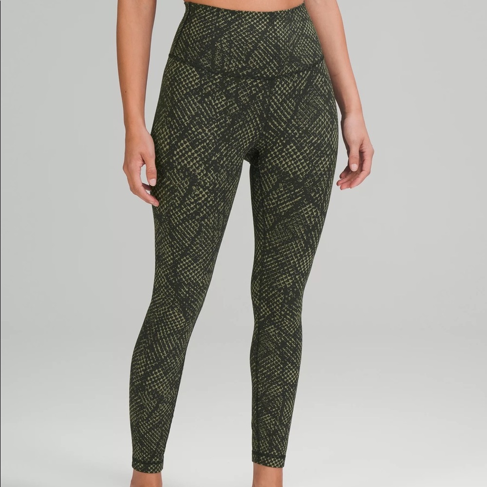 LULULEMON size 4 WUNDER UNDER HIGH-RISE TIGHT 25" *LUON